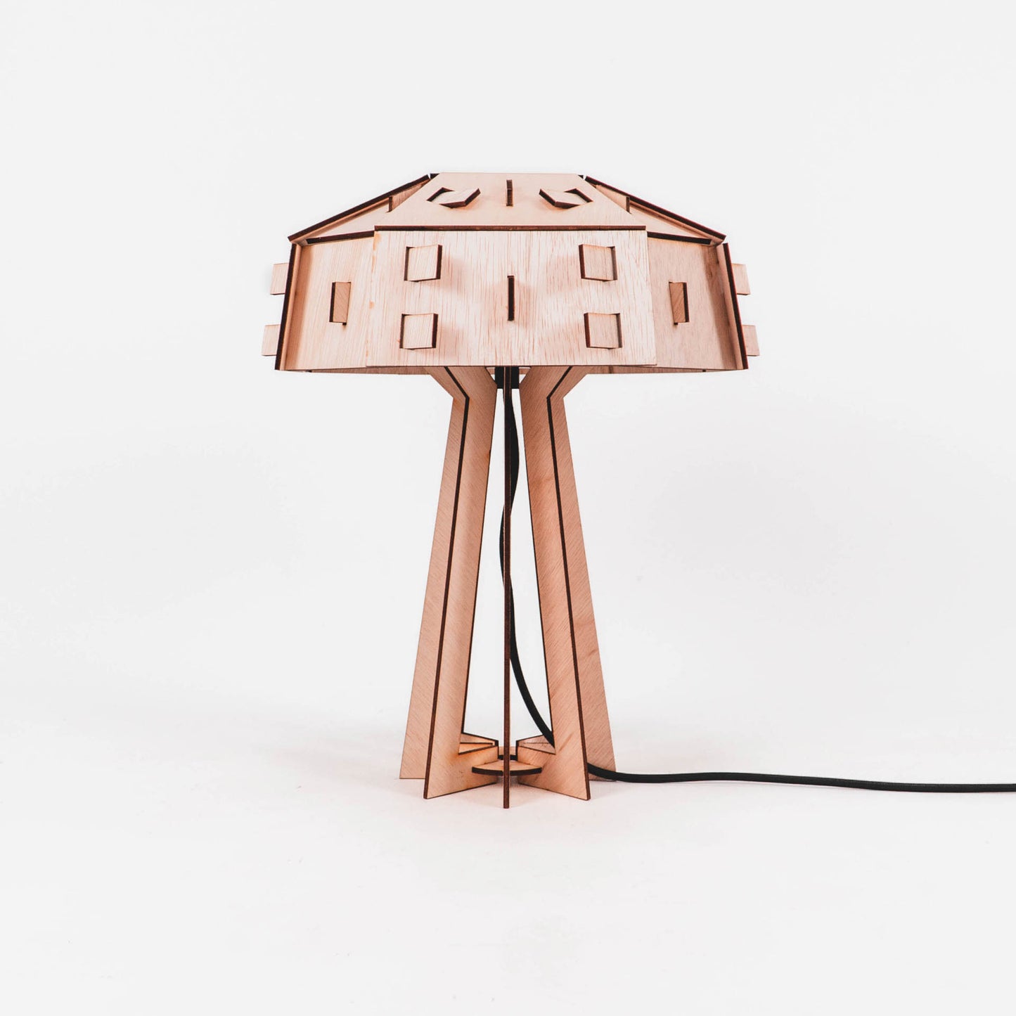OSCAR tafellamp van WOMP de houten lamp