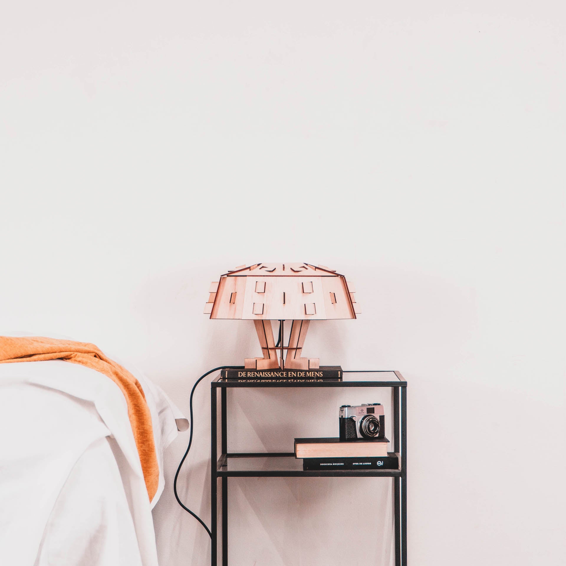 DEX tafellamp van WOMP de houten lamp
